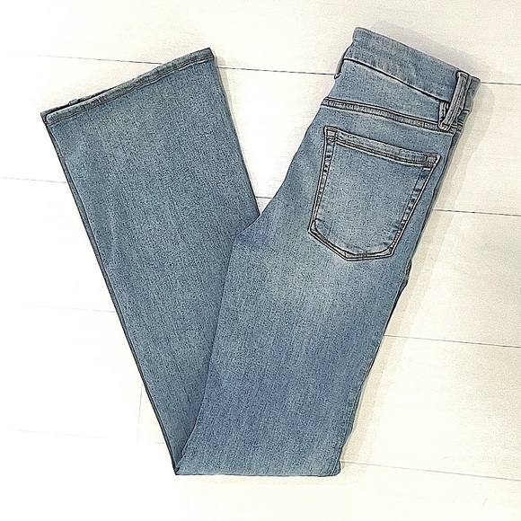 GOOD AMERICAN Blue LightWash Bootcut Denim Jeans GCLBA4781 size 00-4 - Picture 4 of 16